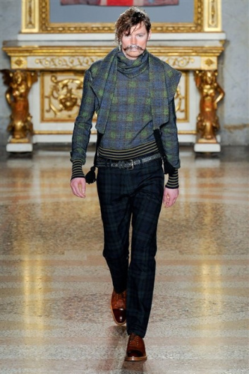 Fotoservizio/FW 2012-2013/MEN/VIVIENNE WESTWOOD/D1/13