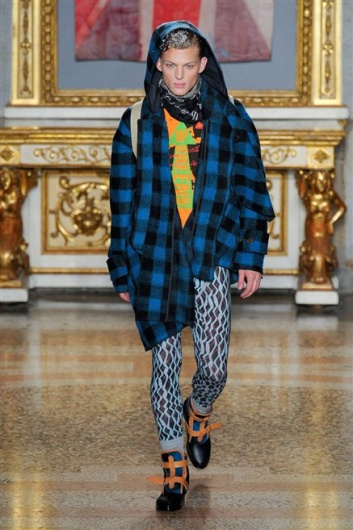 Fotoservizio/FW 2012-2013/MEN/VIVIENNE WESTWOOD/D1/31