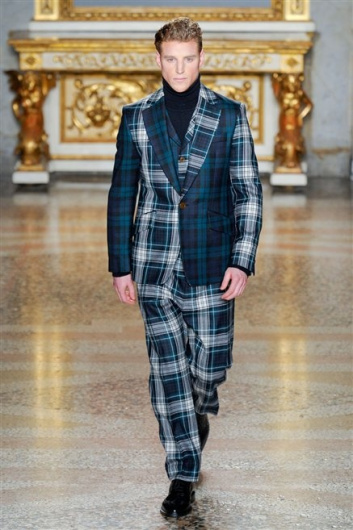 Fotoservizio/FW 2012-2013/MEN/VIVIENNE WESTWOOD/D1/43