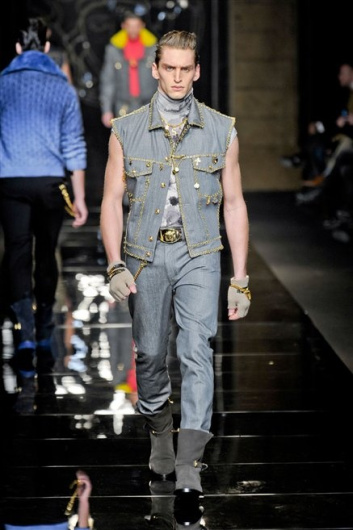 Fotoservizio/FW 2012-2013/MEN/VERSACE/D1/6