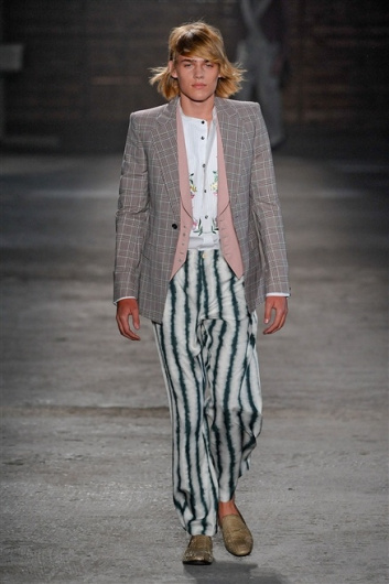 Fotoservizio/SS 2012/MEN/ALEXANDER MCQUEEN/D1/17