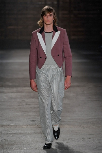 Fotoservizio/SS 2012/MEN/ALEXANDER MCQUEEN/D1/18