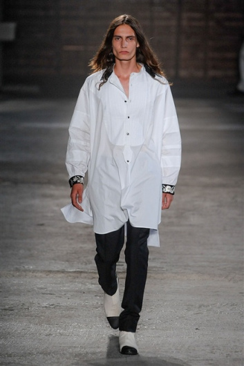 Fotoservizio/SS 2012/MEN/ALEXANDER MCQUEEN/D1/25