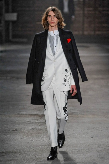 Fotoservizio/SS 2012/MEN/ALEXANDER MCQUEEN/D1/30