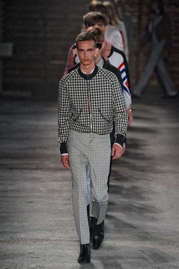 Fotoservizio/SS 2012/MEN/ALEXANDER MCQUEEN/D1/33