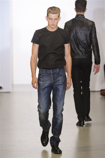 Fotoservizio/SS 2012/MEN/CALVIN KLEIN COLLECTION/D1/17