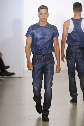 Fotoservizio/SS 2012/MEN/CALVIN KLEIN COLLECTION/D1/19
