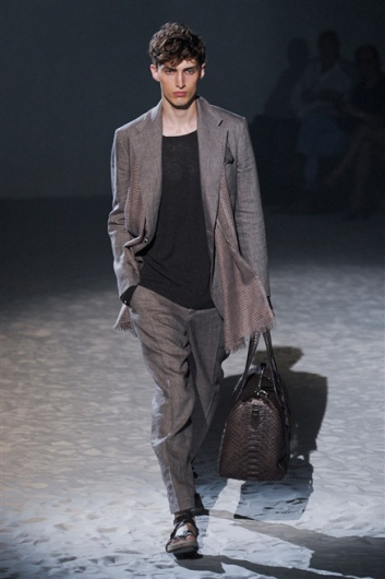 Fotoservizio/SS 2012/MEN/CORNELIANI/D1/1
