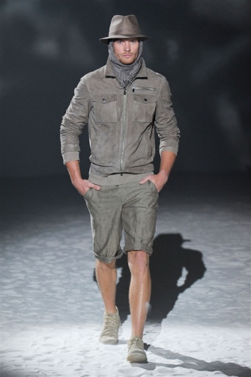 Fotoservizio/SS 2012/MEN/CORNELIANI/D1/14