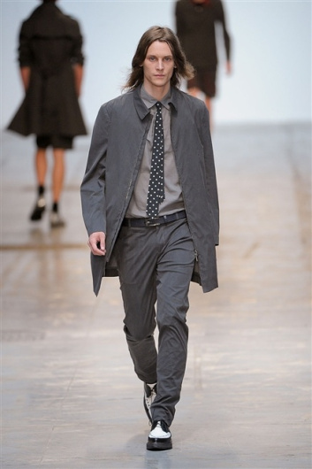 Fotoservizio/SS 2012/MEN/COSTUME NATIONAL HOMME/D1/18