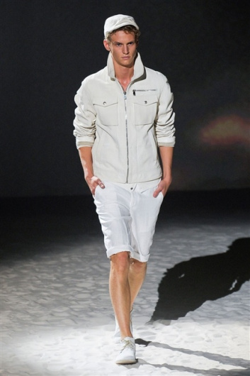 Fotoservizio/SS 2012/MEN/CORNELIANI/D1/43