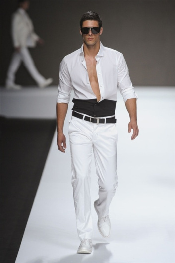 Fotoservizio/SS 2012/MEN/DIRK BIKKEMBERGS SPORT COUTURE/D1/44