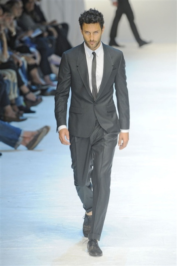 Fotoservizio/SS 2012/MEN/DOLCE & GABBANA/D1/2