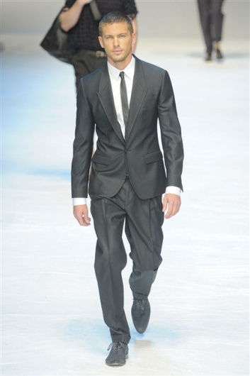 Fotoservizio/SS 2012/MEN/DOLCE & GABBANA/D1/4