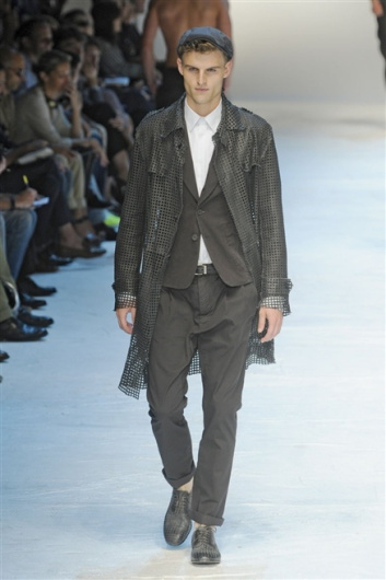 Fotoservizio/SS 2012/MEN/DOLCE & GABBANA/D1/38