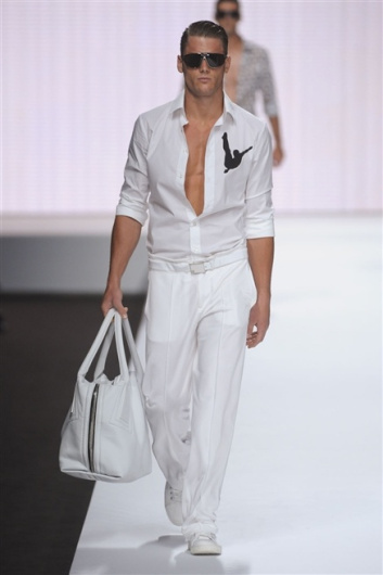 Fotoservizio/SS 2012/MEN/DIRK BIKKEMBERGS SPORT COUTURE/D1/13