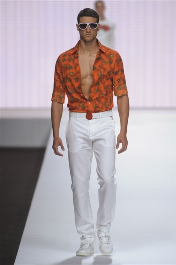 Fotoservizio/SS 2012/MEN/DIRK BIKKEMBERGS SPORT COUTURE/D1/16