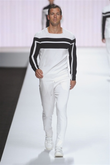 Fotoservizio/SS 2012/MEN/DIRK BIKKEMBERGS SPORT COUTURE/D1/25