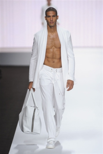 Fotoservizio/SS 2012/MEN/DIRK BIKKEMBERGS SPORT COUTURE/D1/30