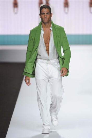 Fotoservizio/SS 2012/MEN/DIRK BIKKEMBERGS SPORT COUTURE/D1/32
