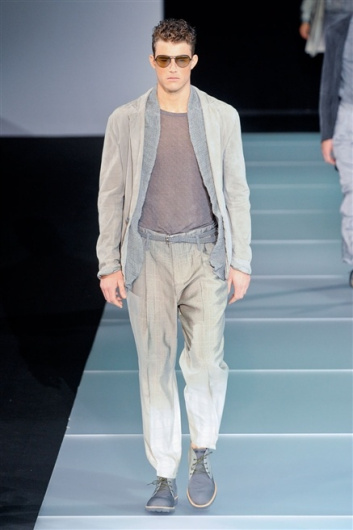 Fotoservizio/SS 2012/MEN/EMPORIO ARMANI/D1/3