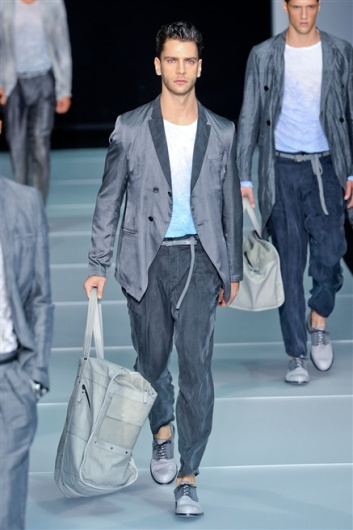 Fotoservizio/SS 2012/MEN/EMPORIO ARMANI/D1/26
