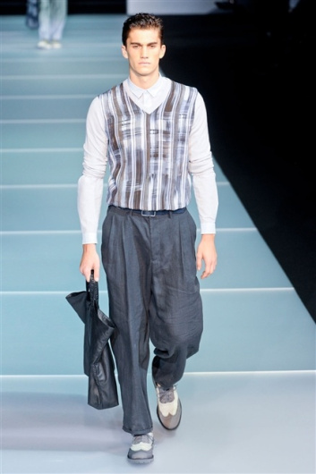 Fotoservizio/SS 2012/MEN/EMPORIO ARMANI/D1/32