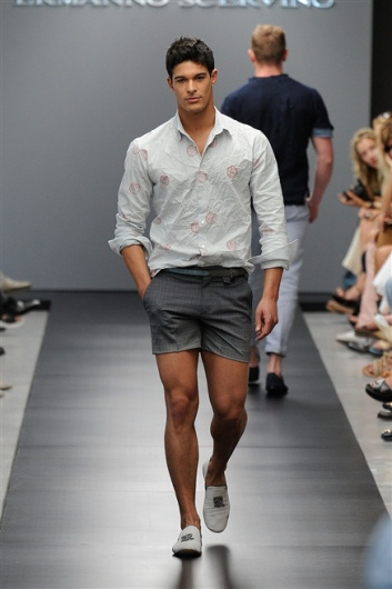 Fotoservizio/SS 2012/MEN/ERMANNO SCERVINO/D1/15