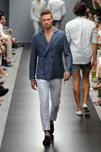 Fotoservizio/SS 2012/MEN/ERMANNO SCERVINO/D1/17