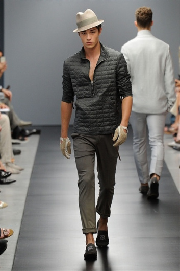 Fotoservizio/SS 2012/MEN/ERMANNO SCERVINO/D1/20