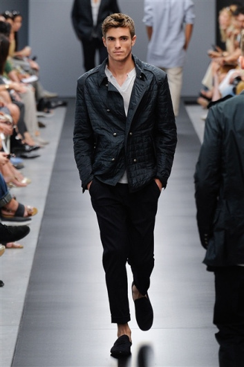 Fotoservizio/SS 2012/MEN/ERMANNO SCERVINO/D1/25