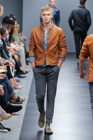 Fotoservizio/SS 2012/MEN/ERMANNO SCERVINO/D1/28