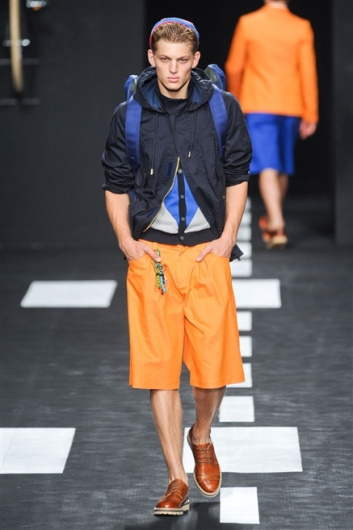 Fotoservizio/SS 2012/MEN/FRANKIE MORELLO/D1/4