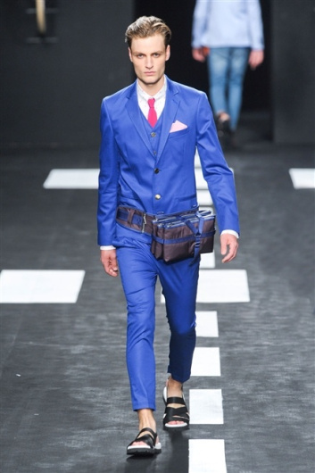 Fotoservizio/SS 2012/MEN/FRANKIE MORELLO/D1/15