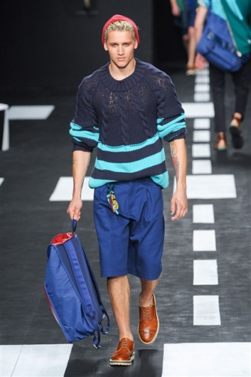 Fotoservizio/SS 2012/MEN/FRANKIE MORELLO/D1/20