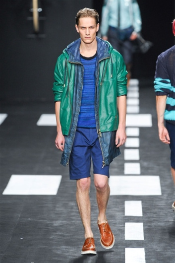 Fotoservizio/SS 2012/MEN/FRANKIE MORELLO/D1/21