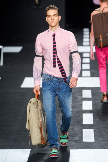Fotoservizio/SS 2012/MEN/FRANKIE MORELLO/D1/31