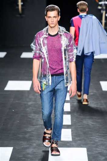 Fotoservizio/SS 2012/MEN/FRANKIE MORELLO/D1/33