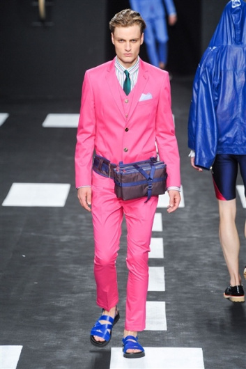 Fotoservizio/SS 2012/MEN/FRANKIE MORELLO/D1/35