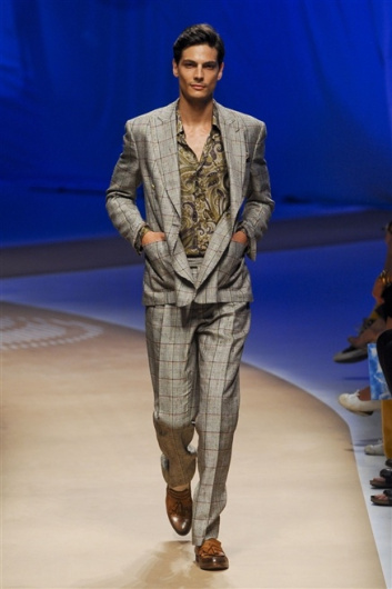 Fotoservizio/SS 2012/MEN/ETRO/D1/2