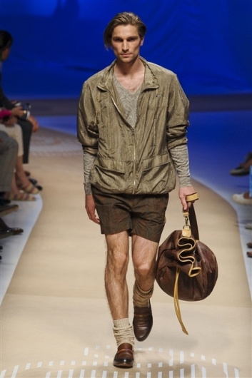Fotoservizio/SS 2012/MEN/ETRO/D1/4