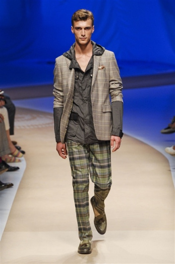 Fotoservizio/SS 2012/MEN/ETRO/D1/8