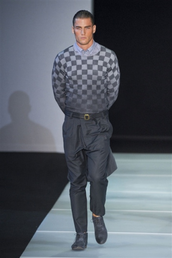Fotoservizio/SS 2012/MEN/GIORGIO ARMANI/D1/4
