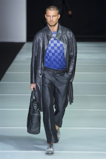 Fotoservizio/SS 2012/MEN/GIORGIO ARMANI/D1/7