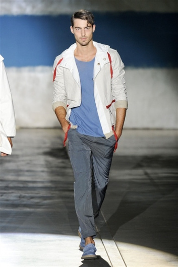 Fotoservizio/SS 2012/MEN/ICEBERG/D1/21