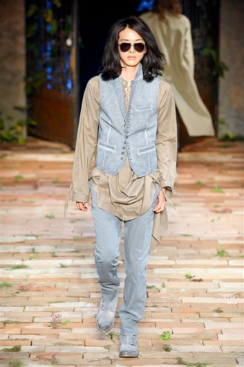 Fotoservizio/SS 2012/MEN/JOHN VARVATOS/D1/12