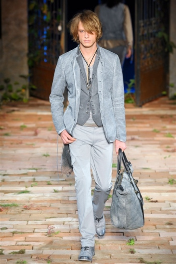 Fotoservizio/SS 2012/MEN/JOHN VARVATOS/D1/13