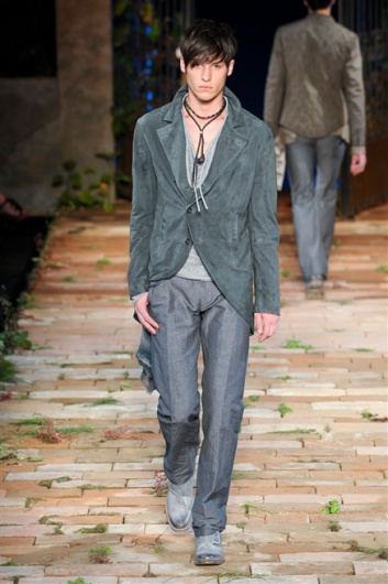 Fotoservizio/SS 2012/MEN/JOHN VARVATOS/D1/23