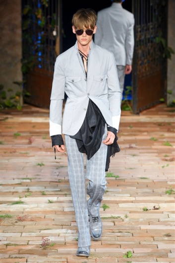 Fotoservizio/SS 2012/MEN/JOHN VARVATOS/D1/25