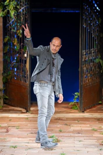 Fotoservizio/SS 2012/MEN/JOHN VARVATOS/D1/40